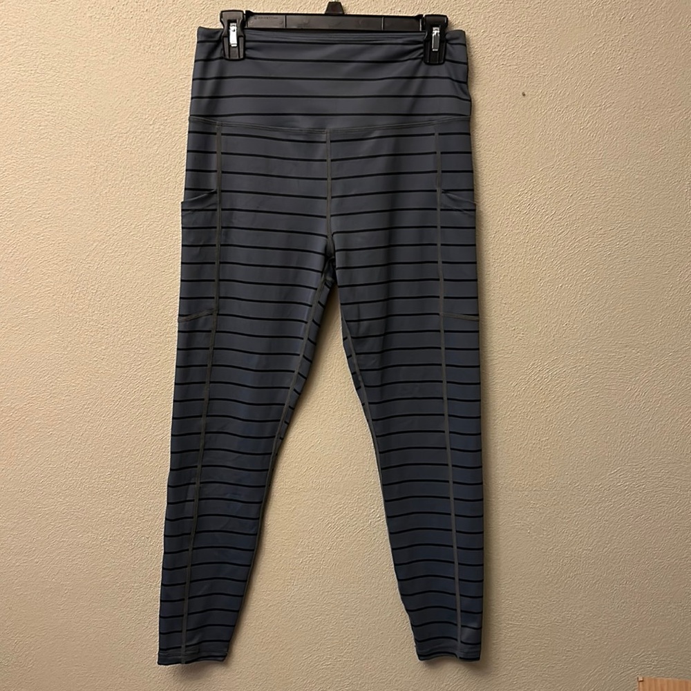 LoveHerShop 7/8 leggings size XL